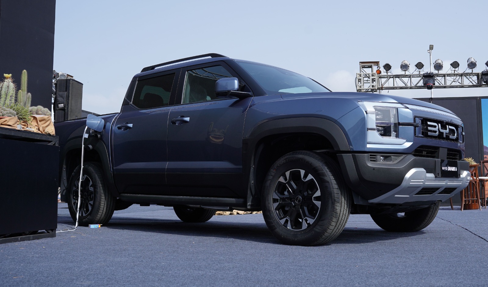 BYD Shark 6, Pakistan’s First Luxury Pickup, Now Available for Bookings