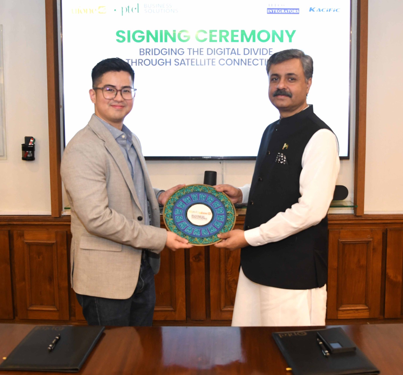 PTCL, Telco Integrators, and Kacific join forces to deliver nationwide connectivity through satellite services